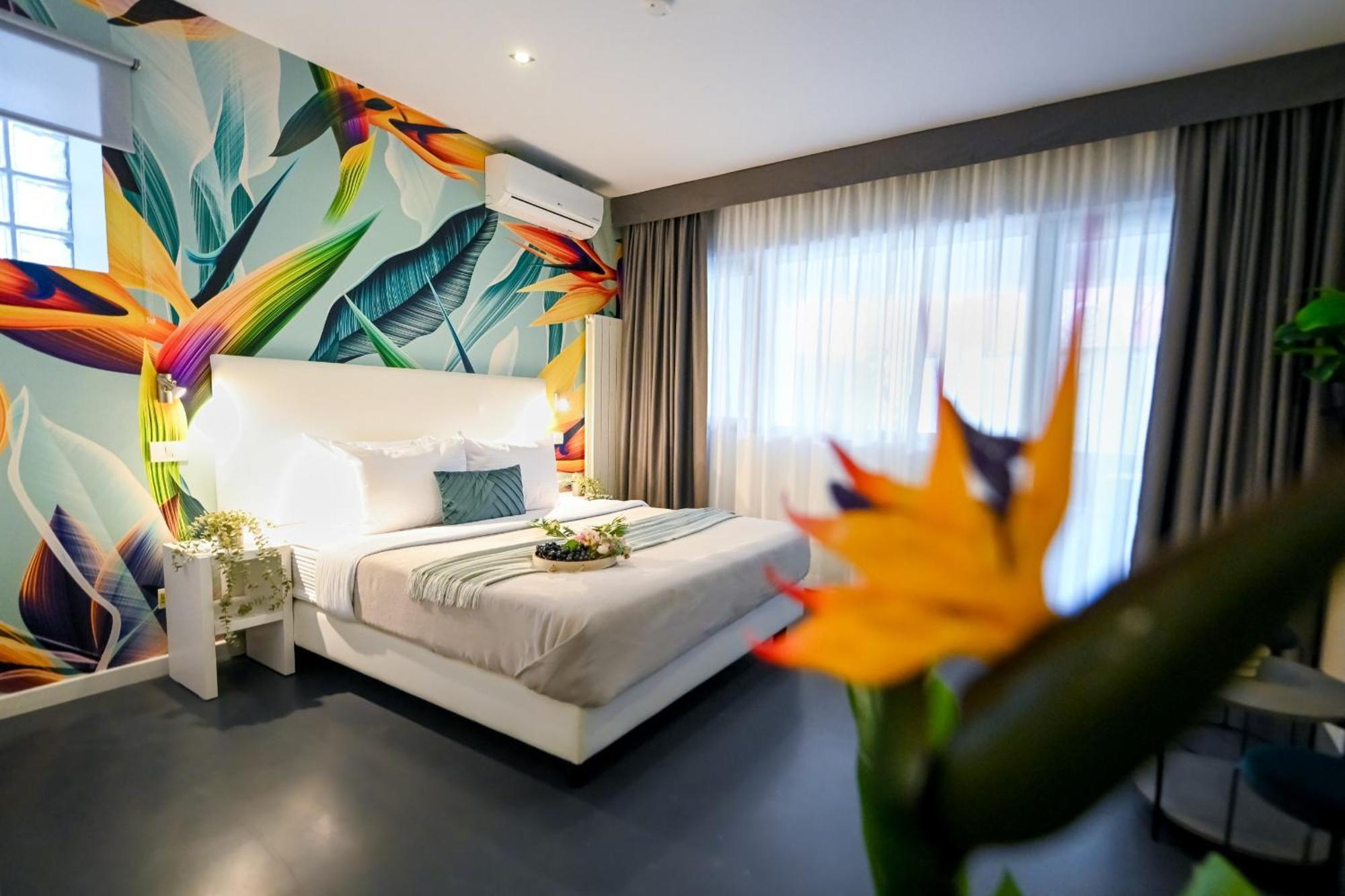 Urban Paradise - Modern